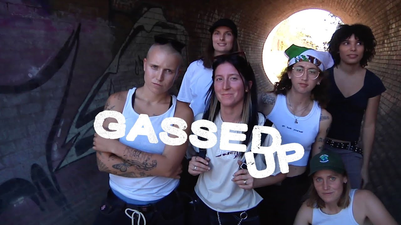 Song: The winning formula for these projects will always be a lot of gassing up your friends at the session to keep them sparked, mixed with a little bit of light banter in between to keep them laughing and the vibes soaring.<br /><br />Gassed Up is the latest video from Nike Skateboarding featuring Nicole Hause, Hayley Wilson, Arin Lester, Sarah Meurle, Chloe Covell, Victoria Ruesga, and more.<br /><br />We caught up with Nicole, Hayley, and Ant Travis to talk skating, traveling, van banter, and more. Read here: https://www.nikesb.com/articles/gassed-up<br /><br />Song: Gen-Z<br />Performed by LA Witch<br /> <br />Song: Superblast!<br />Performed by Lush<br /> <br />Song: Violent Days<br />Performed by Screaming Sneakers<br /><br />More from Nike Skateboarding<br />Official website: https://www.nikesb.com/<br />Instagram: https://www.instagram.com/nikesb <br />Twitter: https://twitter.com/nikesb