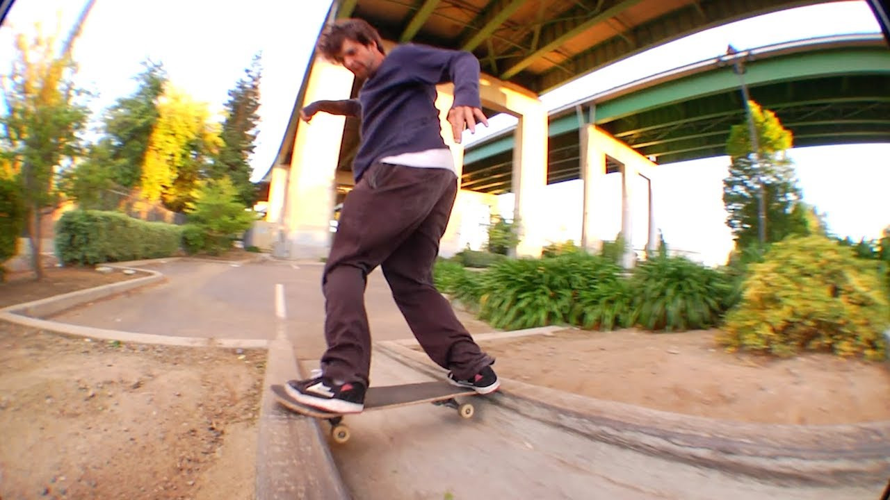 Sometimes on trips a part of the crew will dip off and find an even cooler spot than the one being skated. This was a fun one we found on our way to Seattle last spring. Some of which ended up being used for Lakai's Bubble video.<br /><br />Featuring:<br />Simon Bannerot<br />Tyler Pacheco<br />Rick Howard<br />Rick McCrank<br /><br />Filmed by Daniel Policelli<br /><br />Follow Crailtap on Instagram: http://instagram.com/Crailtap<br />Daily Content and More!: http://Crailtap.com<br />Like Crailtap on Facebook: http://fb.com/Crailtap