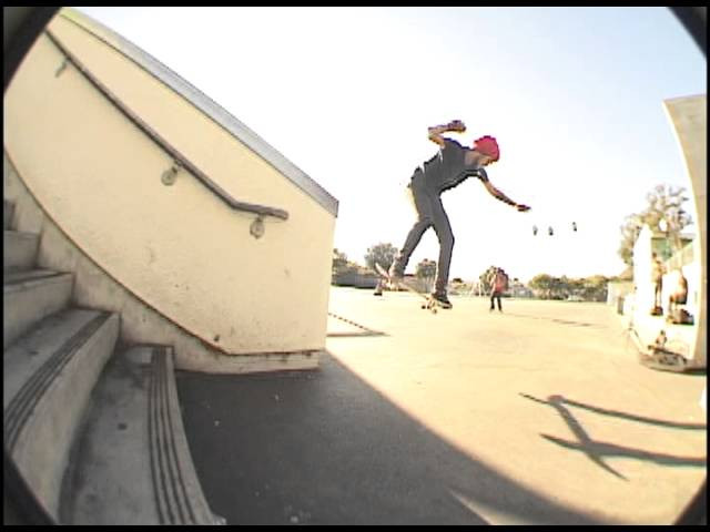 Backside noseblunt hubba