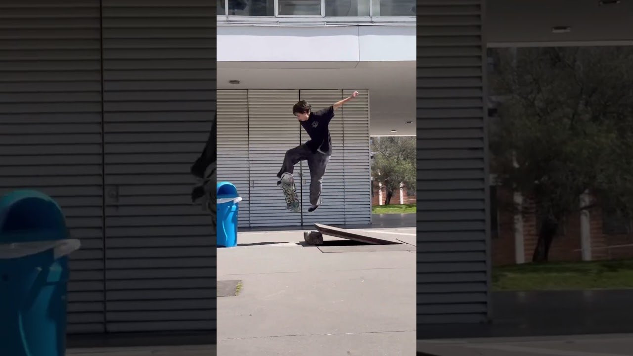 Juan Esteban Vallejo en Colombia 🇨🇴🎥 @Listen0