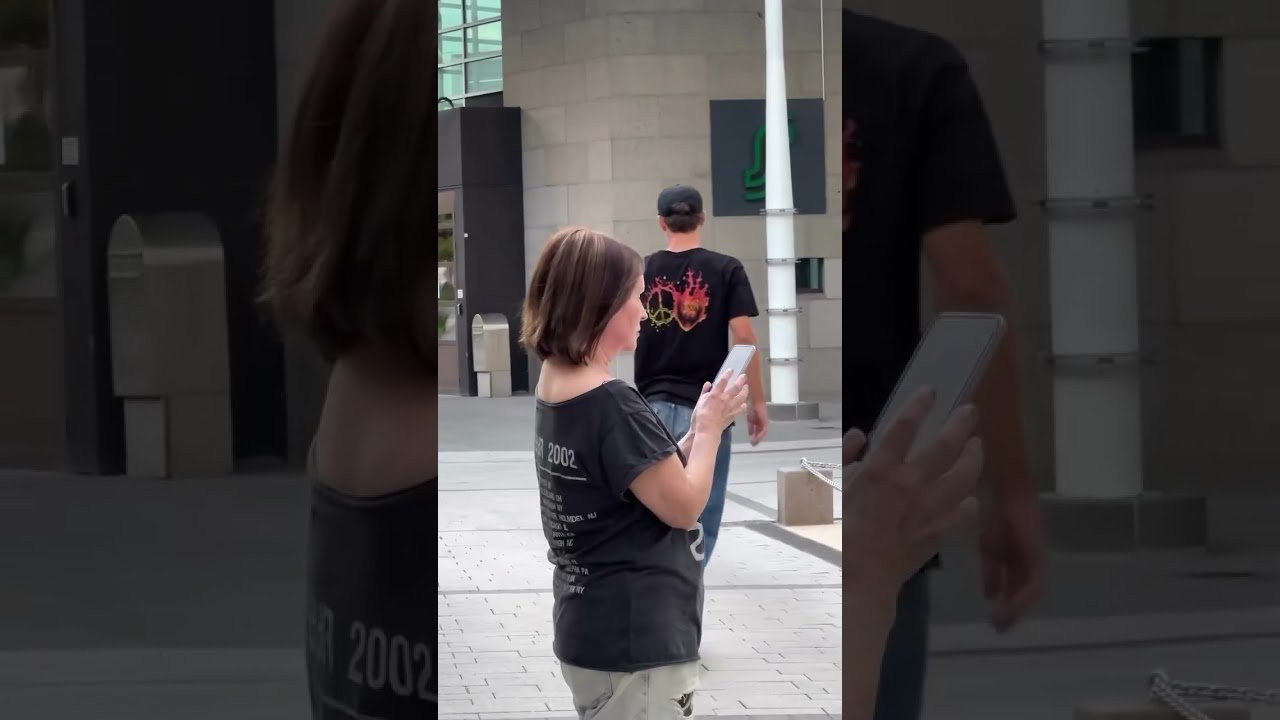 Jan Hirt vs. Chain and Karen