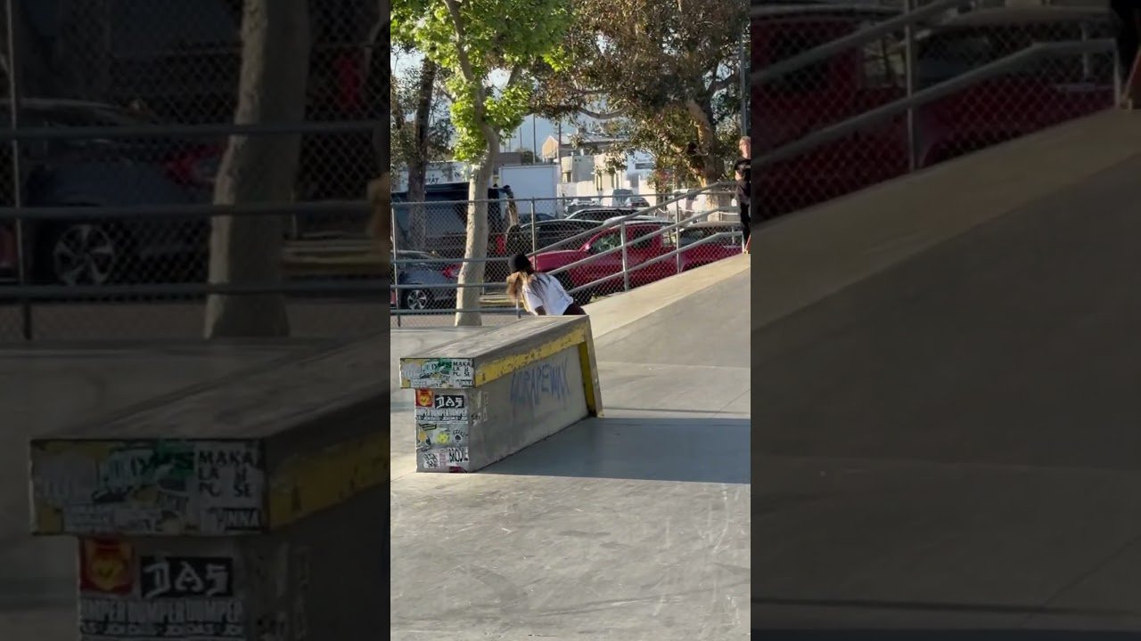 Saturday in the park with Pamela Rosa 🎥 @Listen0