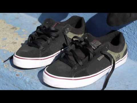 Alex Davis explains the features of the Vireo Vulc<br />http://www.habitatfootwear.com/<br /><br />Music by Worker Bee.<br />http://workerbee.bandcamp.com/