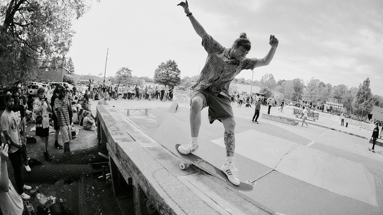 2 weeks, 15 riders and 4 states. The team took the van through the American Midwest. Hitting spots, DIY's and local shops.<br /><br />Featuring: Mark Suciu, Daewon Song, Nora Vasconcellos, Dennis Busenitz, Felipe Gustavo, Jenn Soto, Mariah Duran, Maite Steenhoudt, Kader Sylla, Dan Mancina, Diego Najera, Alec Majeras, Deandre Thebpanya (lil Dre), Dan Mancinca, and Joey O'brien.<br /><br />Filmed & edited by: Justin Albert<br />Additional filming by: Chris Mulhern & David Serrano<br /><br />Official website: http://adidas.com/skateboarding<br />Instagram: http://instagram.com/adidasskateboarding