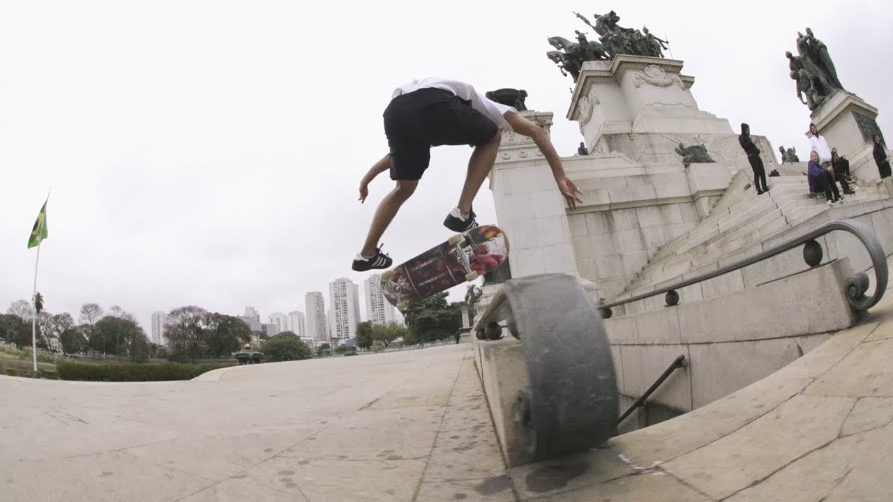 Das Days continues it journey across the globe with the most recent stop in São Paulo, Brazil. From the streets to the parks, join the team for a week of action bringing the entire skateboard community together. <br /><br />Featured #adidasSkateboarding team riders include Rodrigo Teixeira, Felipe Gustavo, Diego Najera, Alec Majerus, Heitor Da Silva, Magnus Bordewick, Jenn Soto, Klaus Bohms and Latin American riders Akira Shiroma, Federico Gonzalez, Luciano Cristobal, Christian Dawson, Daniel Marques, Marcelo Garcia and Guilherme Silva. <br /><br />Music:<br />Klaus Bohms - “Madalena”<br /><br />Official Website: http://adidas.com/skateboarding<br />Instagram: http://instagram.com/adidasskateboarding<br />Facebook: http://fb.com/adidasskateboarding