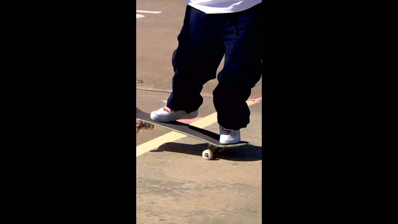 TJ Rogers cruises into the opening section of issue 18💥<br /><br />🚨Issue 20 premiering in-person 6/14!🚨<br /><br />#Skateboarding