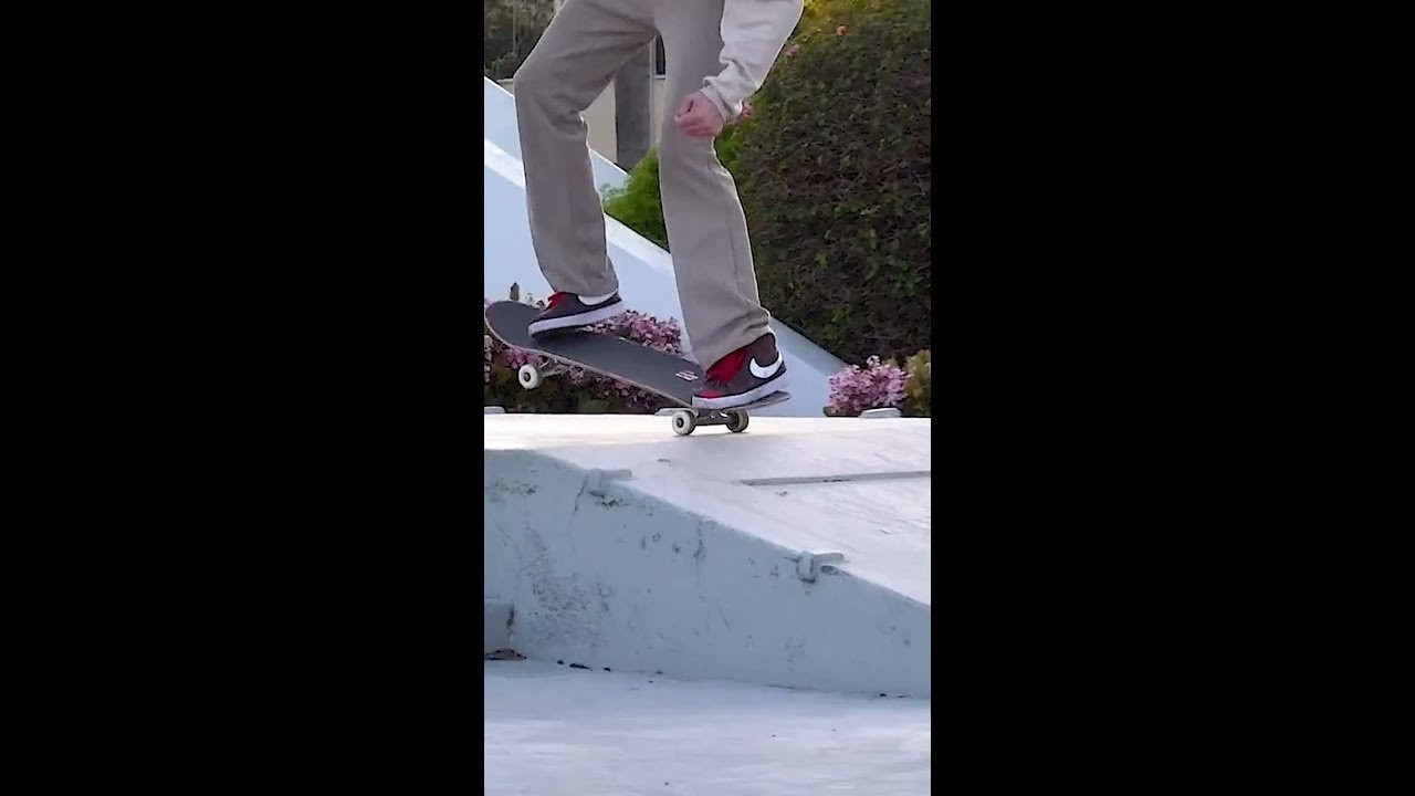 Neeze from the opening section of our last issue 💥<br />➡️ Issue 20 coming 6/16!<br /><br />#Skateboarding