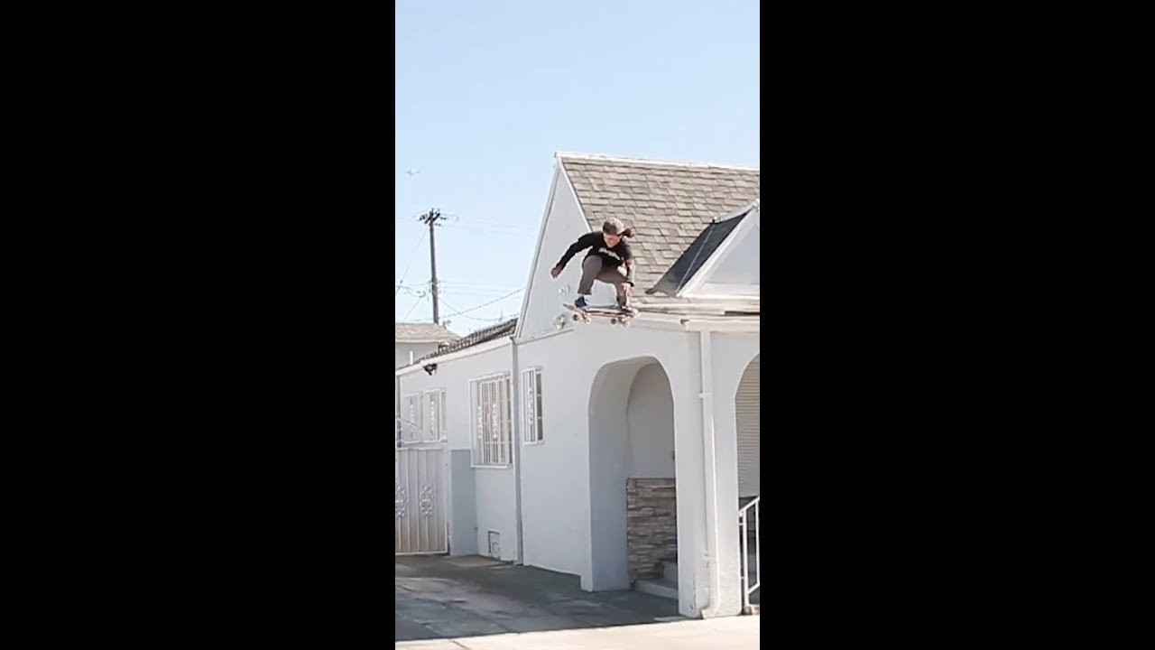 Laird Brunson off the top rope opener in issue 5!💥<br /><br />#Skateboarding