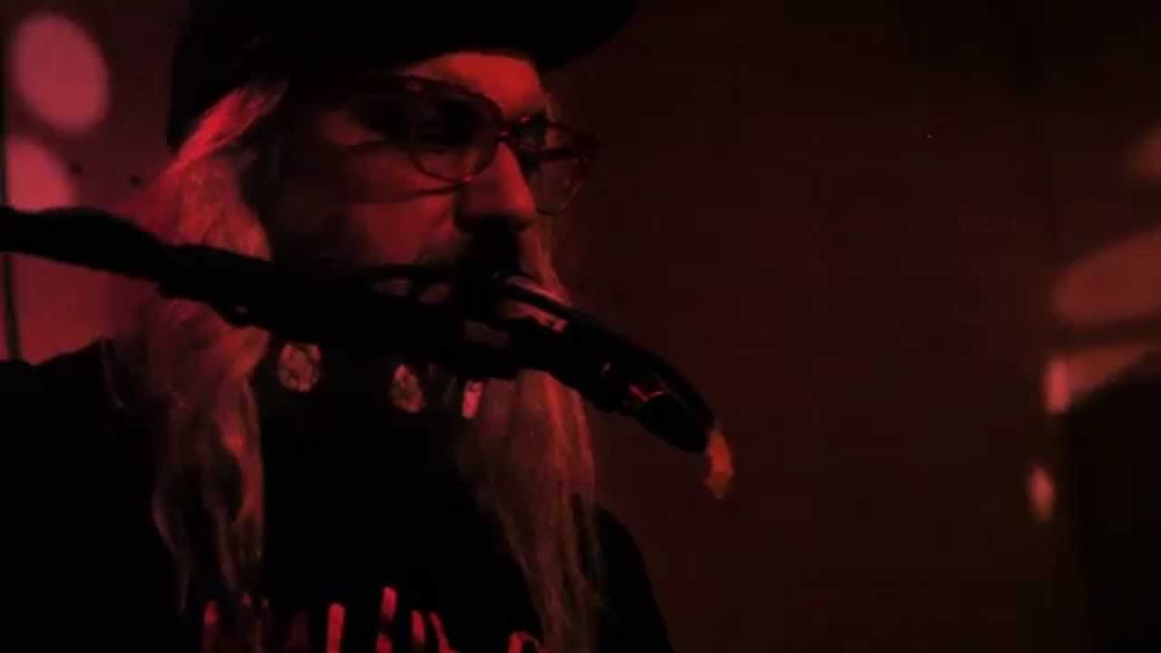 J Mascis was transfixing during his Converse Red Light Session at Amsterdam’s Butcher’s Tears, impressively looping and shredding his way through delicate, fuzzy melodies.<br /><br />Website: http://www.jmascis.com/<br />Facebook: https://www.facebook.com/JMascisOfficial<br />Twitter: https://twitter.com/jmascis