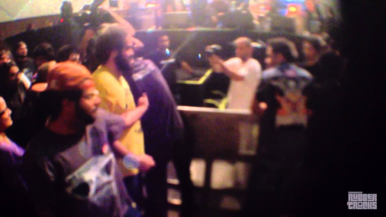 Brazilian band magüerbes riled everyone up for the final night of Converse Rubber Tracks Live Brasil.<br /><br />For more on Converse Rubber Tracks:<br />http://www.converse.com/rubbertracks<br /><br />For more on Maguerbes visit:<br />http://maguerbes.bandcamp.com/<br />https://www.facebook.com/maguerbes<br />https://twitter.com/oficialmgbs<br />https://www.youtube.com/user/maguerbes<br /><br />Venue: Cine Joia