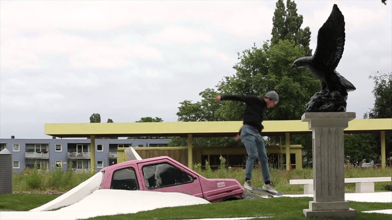 No rules, no boundaries. That was the brief we gave to the local creativity community for CONS project Amsterdam. One week of hard work and good times saw this talented group of skateboarders, artists, photographers and film makers pull together to create a uniquely Noord Amsterdam flavoured skatepark.