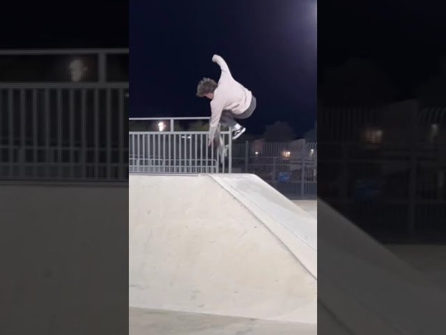 Desert hits @laird.brunson 🎰<br />#KruxTrucks