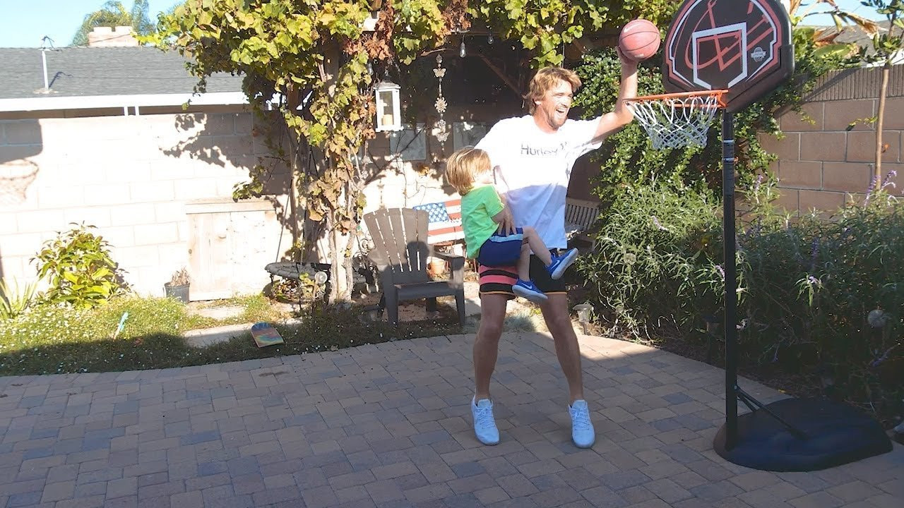 Brett Simpson goes toe to toe with son, Kobe in his Phantom Board Shorts. <br /><br />#Phantom #TrueInnovation #BrettSimpson #Kobe #PhantomBoardShorts