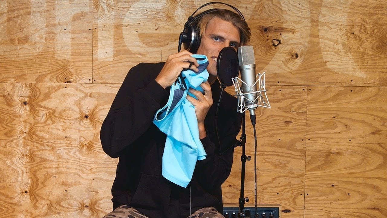 What's in the pocket, Koa? <br /><br />Shop our latest Phantom Board Shorts, here: http://bit.ly/NewPhantoms<br /><br />#KoaSmith #Hurley #PhantomBoardShorts