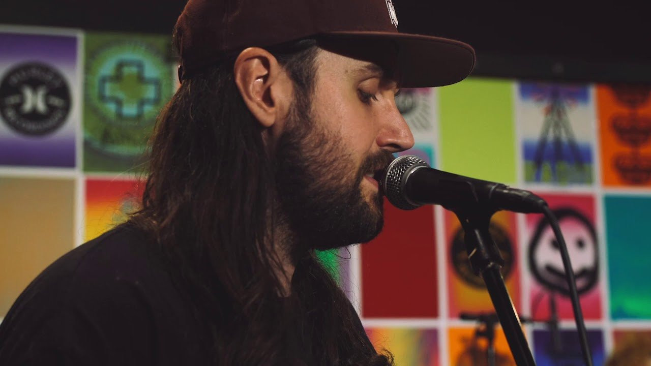 Seattle's TACOCAT plays their song Grains of Salt live in the Hurley Studios. <br /><br />Connect with them here: <br />IG: http://instagram.com/tacocatband<br />Spotify: https://open.spotify.com/artist/3h0MN1neFknEvlYKxFmSQW?si=0oHZWRBuQZO9X2IVmQ05Aw<br />Band Page: https://www.subpop.com/artists/tacocat