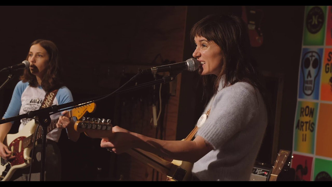 The Wild Reeds perform 'Giving Up On You', live from the Hurley Studios. <br /><br />CONNECT WITH THE WILD REEDS: <br />http://smarturl.it/TheWildReedsCheers<br />https://www.dualtonestore.com/collections/the-wild-reeds<br />http://thewildreedsmusic.com/tour