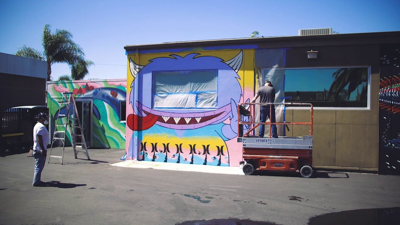 Artist Subway Doodle (with help from Hurley Youth surfer Beck Adler's dad, Gary Adler) gifts us with a special mural right here at Hurley HQ. <br /><br />Music by: Walter Etc<br /><br />#subwaydoodle #hurley