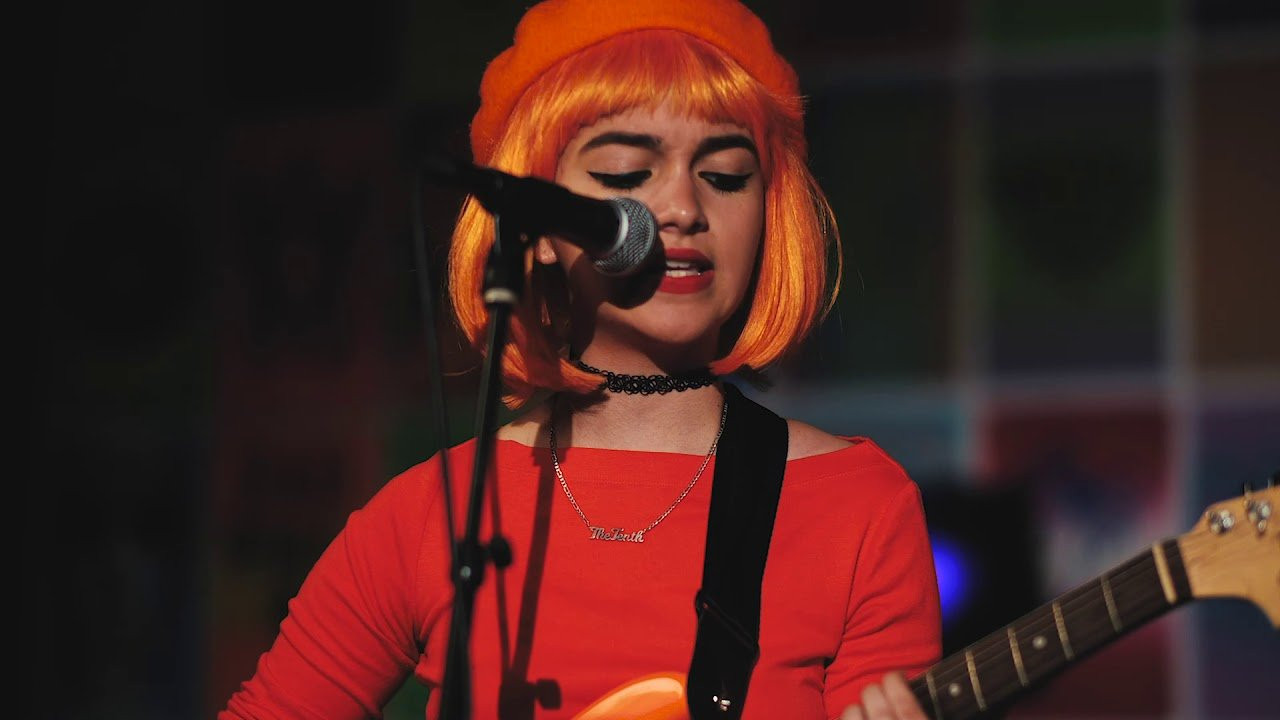 the tenth performs live at the Hurley Studios. <br /><br />"I Will Not Make Any Boring Art", is the opening track of the tenth's debut album "Dunes", released 2/10/19. The song challenges the many flaws of the art world, including lack of representation for female artists. "Dunes" features thirteen tracks from the bubblegum punk Los Angeles based band. <br /> <br />LINKS:<br />iTunes: http://itunes.apple.com/album/id1432175668?ls=1&app=itunes <br />Bandcamp: https://thetenthband.bandcamp.com/album/boys-we-dont-know <br />Spotify: https://open.spotify.com/album/4YnXhFhYkdYjHDbYgnxiVr?si=MdsYZxVJSaSbzBG_X-2LMQ <br />Instagram: https://www.instagram.com/thetenthband/ <br />YouTube: https://www.youtube.com/channel/UCkwu-Bt7XLiaoFlM6ThzSqQ?view_as=subscriber <br />Website: https://www.thetenthbandus.com<br /><br />Directed by Daniel Ybarra