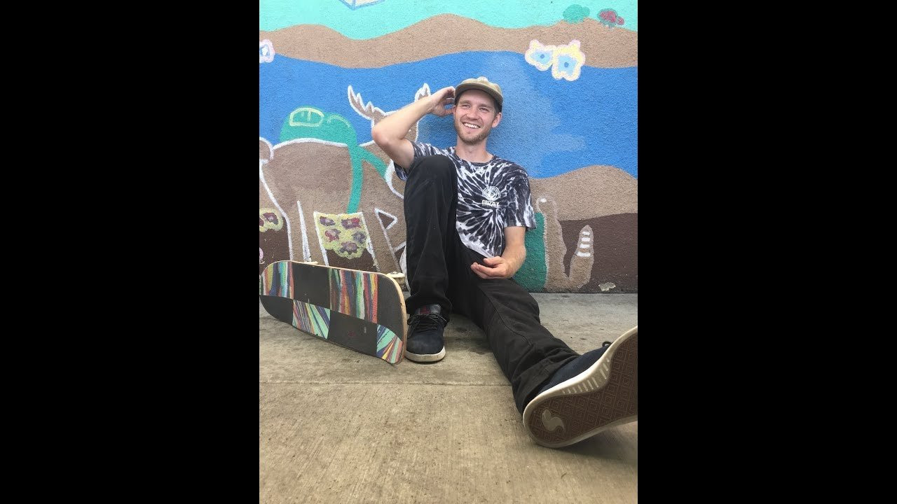 Sierra Fellers stacked a few clips this weekend at Bonita skatepark. Check out Sierra rocking a custom 2 piece griptape featuring Fall 17 Melter griptape & Felipe Gustavo Coogi grip. <br />Filmed by : @Holdenmorse <br />FOLLOW US<br />SNAPCHAT - @GrizzlyGriptape<br />INSTAGRAM - @GrizzlyGriptape<br />TWITTER - @GrizzlyGriptape<br />FACEBOOK - Facebook.com/grizzlygriptape