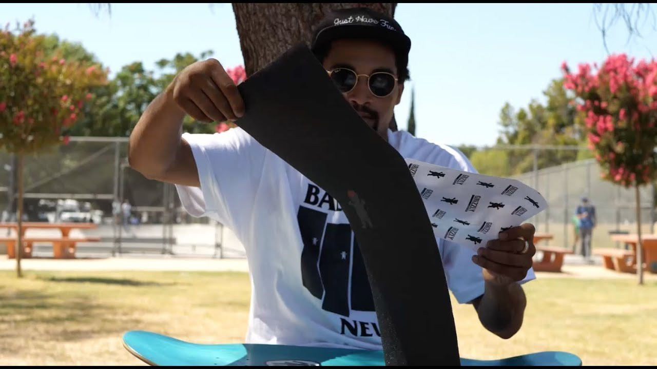 Nile Williams sets up a fresh board with the new Diego Najera Pro grip for Fall 17. Check out our latest Fall 17 griptape commercial and be sure to stop by Grizzlygriptape.com & pick up some new Fall 2017 goods available now! <br />Direct link : https://www.grizzlygriptape.com/collections/grizzly-griptape-fall-2017<br />Filmed by : Dan Abadi<br />FOLLOW US<br />SNAPCHAT - @GrizzlyGriptape<br />INSTAGRAM - @GrizzlyGriptape<br />TWITTER - @GrizzlyGriptape<br />FACEBOOK - Facebook.com/grizzlygriptape