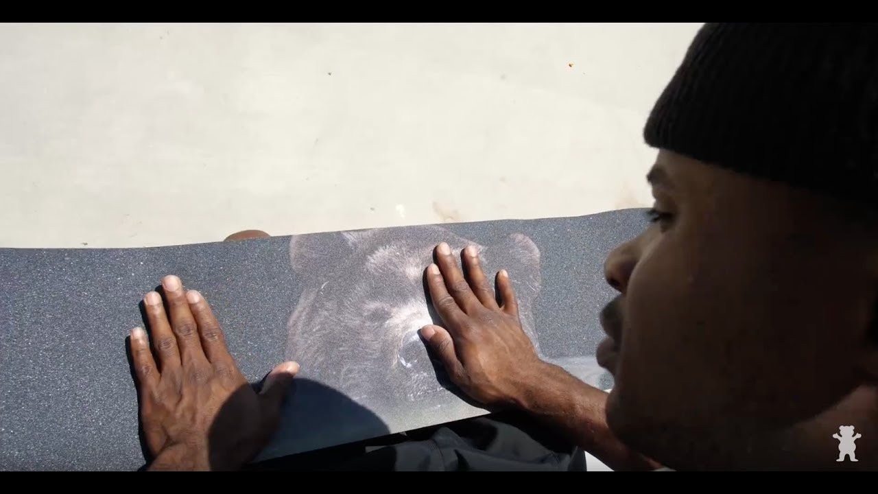 Grizzly Fall 2017 Delivery 1 collection is available now including all new griptape styles. Check out Grizzly team rider Dashawn Jordan set up a fresh board with Fall 17 Submerge full print griptape. Pick up some new Fall 17 goods now<br />Direct link : https://www.grizzlygriptape.com/collections/grizzly-griptape-fall-2017<br />Filmed by : Dan Abadi<br />FOLLOW US<br />SNAPCHAT - @GrizzlyGriptape<br />INSTAGRAM - @GrizzlyGriptape<br />TWITTER - @GrizzlyGriptape<br />FACEBOOK - Facebook.com/grizzlygriptape