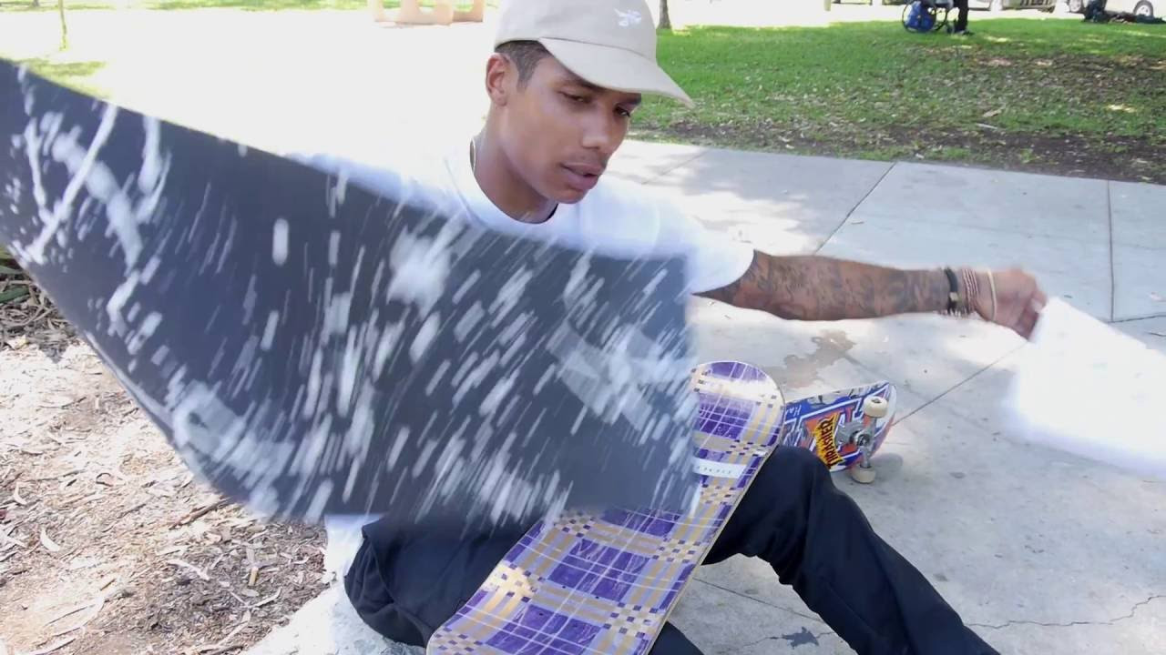 Grizzly Fall 16 just released including Boo Johnson Signature Splatter print griptape in Black & White. Boo took his new grip and tested it out at Cherry Park. <br /><br />Direct link to product can be found here: http://bit.ly/2aiL368<br /><br />Video Filmed & Edited by : @DanAbadi <br /><br />GRIZZLY GRIPTAPE SOCIAL MEDIA <br />SNAPCHAT - @GrizzlyGriptape<br />INSTA - @GrizzlyGriptape<br />TWITTER - @GrizzlyGriptape<br />FACEBOOK - Facebook.com/grizzlygriptape