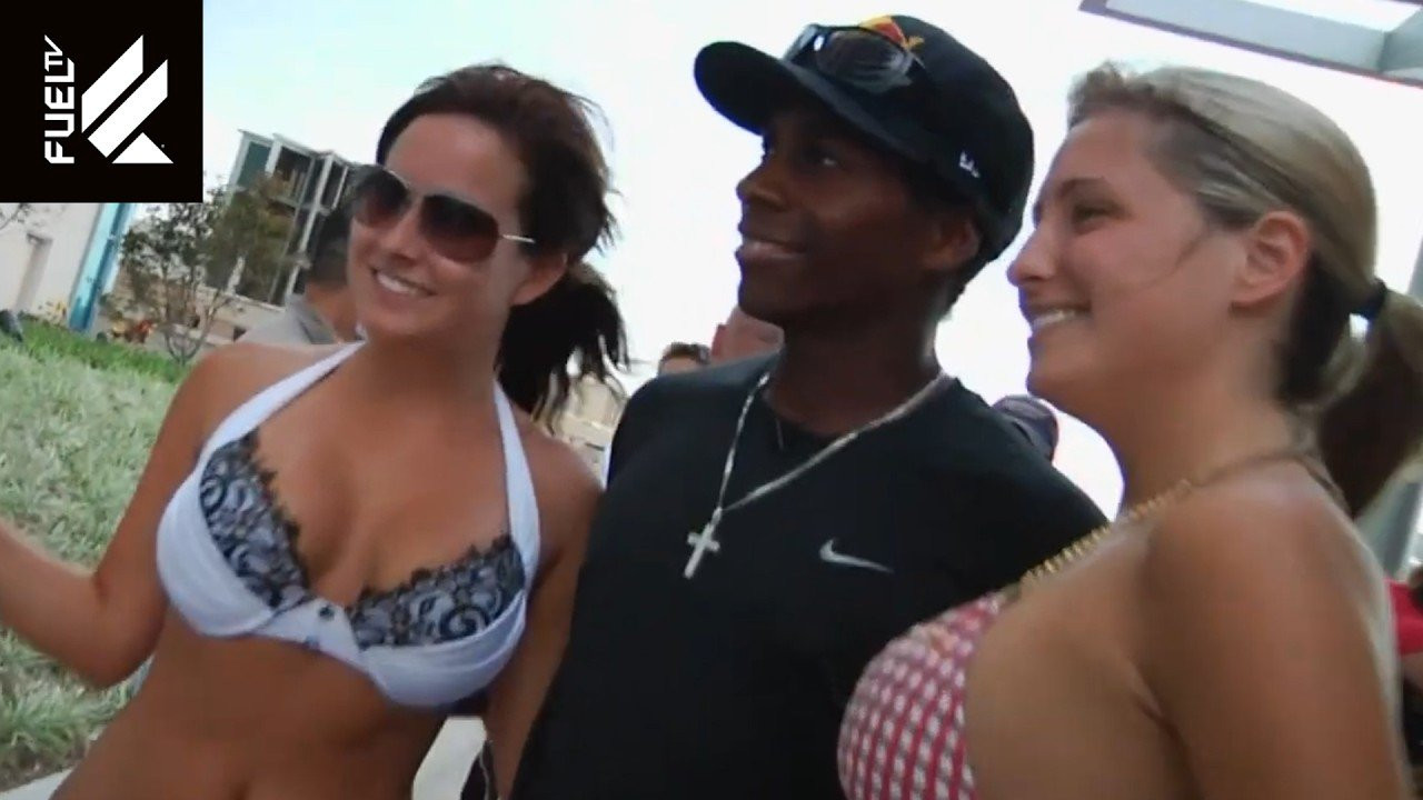 In this episode, James “Bubba” Stewart, inspired by his recent interactions with FMX rider Todd Potter, becomes eager to learn backflips. Recognizing the risks involved, he decides to train in secret, enlisting the help of his freestyle motocross friends in California. As the summer break concludes, James reflects on his experiences and the youthful energy he has rediscovered. Additionally, the hiring of a new assistant allows his manager, Pagg, to shift focus back to racing.<br /><br />🛹 Thanks for subscribing! 🛹 https://youtube.com/@fueltv?sub_confirmation=1<br /><br />Watch more at https://fuel.tv<br /><br />#BubbasWorld #JamesStewart #Motocross #Supercross #TheBackflip #FUELTV #Motorsports #FreestyleMX #BehindTheScenes #RacingLegend