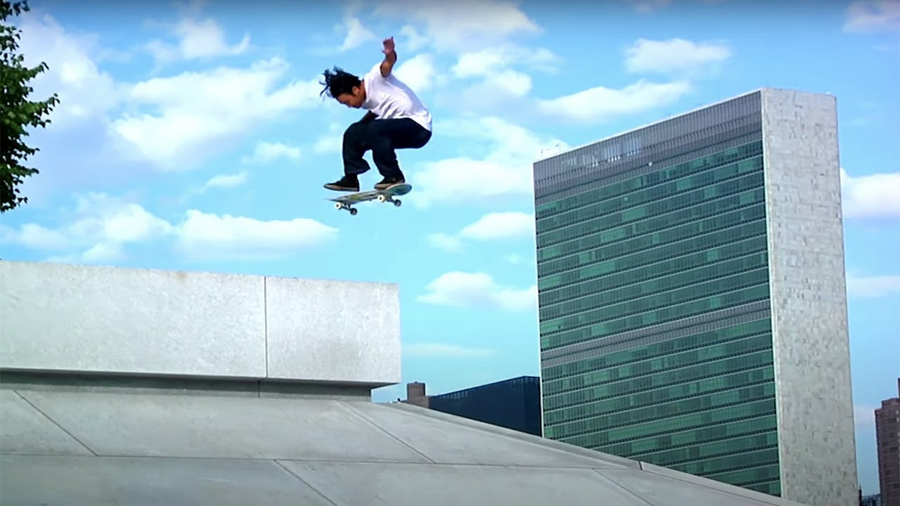 When the Etnies team and their newest rider Julian Lewis, came to town, we figured why not test our luck and see if we can send them to Roosevelt Island (a random sliver of land known for high security) to get a clip or two. They came back with two NBDs and a little extra something for their troubles.<br /><br />Filmed by: Alex Raspa & Aidan Campbell<br />Additional Filming: Tristan Mershon<br />Edited by: Alexis Castro<br />Archival: Don Luong<br />Buy Jenkem gear: https://shop.jenkemmag.com/<br />More info: https://www.jenkemmag.com/home/2022/08/23/sneaking-into-roosevelt-island-with-julian-lewis/