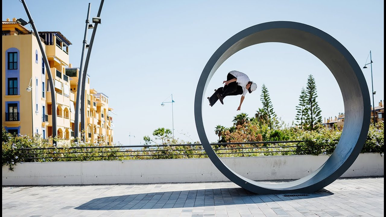 This trip through Malaga, Spain features Nick Garcia, Eetu Toropainen, Nassim Lachhab and David Castells.<br /><br />The Malaga trip was all about shredding with locals, hitting the local spots and seeing what this great city has to offer. <br /> <br /> Skate, eat, chill; repeat.