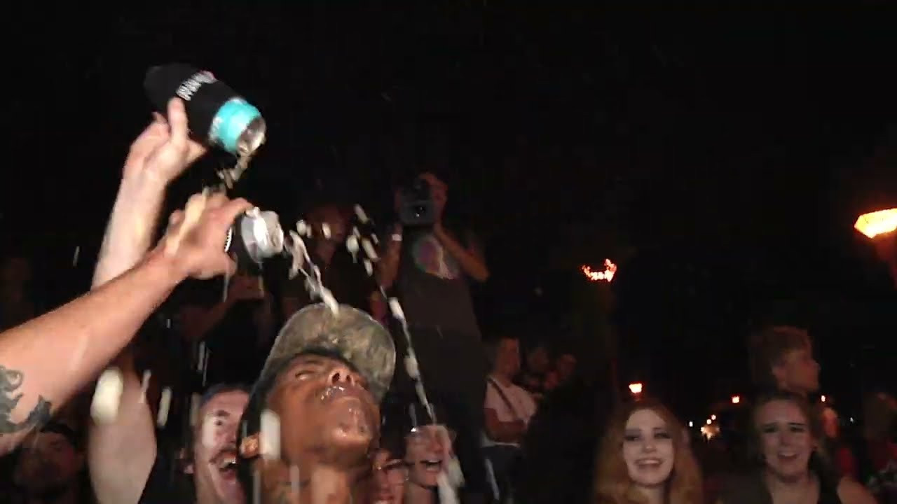 Here's a short recap of our Go Skateboarding Day 2024 Barge.<br /><br />Easily one of the most hectic GSD events we ever had & we loved it! In Downtown Phoenix, we met up at Indian Steele Park - then went full Barge down 3rd Street. With every lane filled with skateboarders, we pushed until hittin 'Deck Park'. Once there it was no holds bar. The entire spot got skated but we focused on the 11 & flat out ledge for a renegade style tricks for prizes session. Still shocked we didn't get kicked out. <br /><br />Huge Thanks to everyone that Barged with us and all the local + industry companies that donated gear for the product toss!<br /><br />Film: Brian Masterson & Tim Vasquez<br />Edit: Tim Vasquez<br />Additional Filming: Charles Darr<br />Artwork: Steven Salazar<br />Music: Teen Mortgage - Tuning In <br />Hosts: Odin Poilovs, Riley Johnson & Bill Glazer