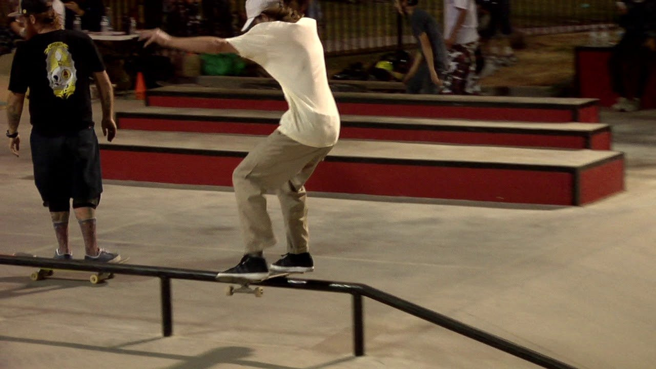 Friday May 27, 2018, we hit Goodyear skatepark for a bowl jam, skate clinic and giveaway. Heres a little recap of the night. Huge thanks to everyone that made it out and Vans, Pro-Tec, Skate After School, Skate True and City of Goodyear for making it all possible. Filmed and Edited by Tim Vasquez. Music by Camera Obscura.