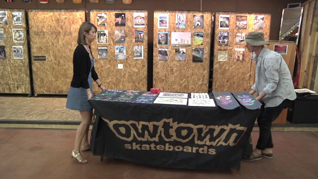 Lucas Beaufort recently stopped at our Tempe location to display his work and even do a live painting. Displayed were some of his original work, prints, pins and griptape! The show was intriguing to say at the least. One lucky couple ending up going home with the large painting he did during the show!!! Here are some highlights from the night. Filmed and edited by Tim Vasquez. LUCAS YOU'RE WELCOME BACK ANY TIME!!!!