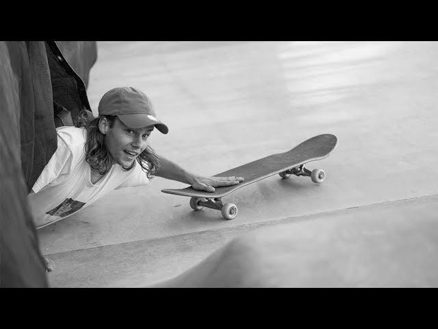 In this Profile, we followed VPS Champion Oskar Rozenberg Hallberg to his hometown of Malmo Sweden. Known more for his spontaneity and style than competitive consistency, Oskar surprised everyone with his winning run at the 2017 VPS World Championships in Shanghai China. In this episode we talk with his friends and fellow pros about Oskar’s personality and skating and watch him compete at the VPS 2018 Malmo stop.<br /><br />Music Credits:<br />"The Lesser Lights" by Ranges<br />"The Invisible Man" by Charlie Flowers<br />"Full Moon at High Noon" by Nicholas Burke