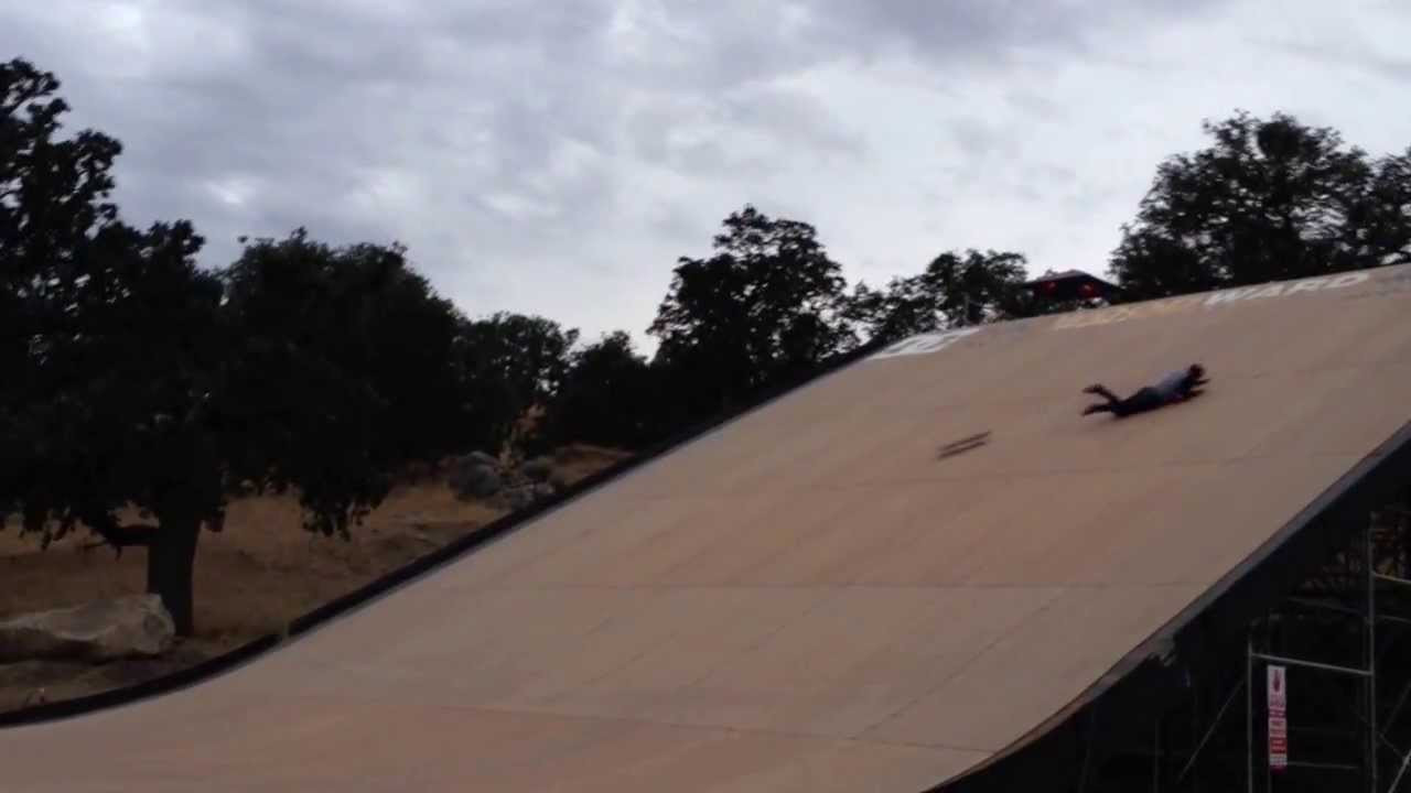 Watch Julius Ditmann attack the 27 ft/9 meter high quarterpipe at Woodward West in Tehachapi, CA. This is the first time he ever skated this! INSANE!!!<br /><br />http://instagram.com/juliusdittmann & http://instagram.com/fredvanschie<br />https://facebook.com/fredvanschie & https://facebook.com/titus