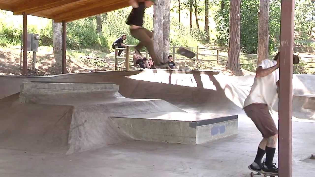 Dieta Skateboards present our very first promo video featuring Johnny Turgesen and Frank Faria. A collection a footage we've gathered within the last year ranging from spots between northern California to Portland Or. Presented by www.Unheardpdx.com and www.Lowcardmag.com Edited by Daniel Evans and Frank Faria. Contributing filmers include Daniel Evans, Jonathan Rezonable, Spencer Knuttila, Kenny Osborne, Steven Reeves, Christian Shephard, Tyler Schlatt