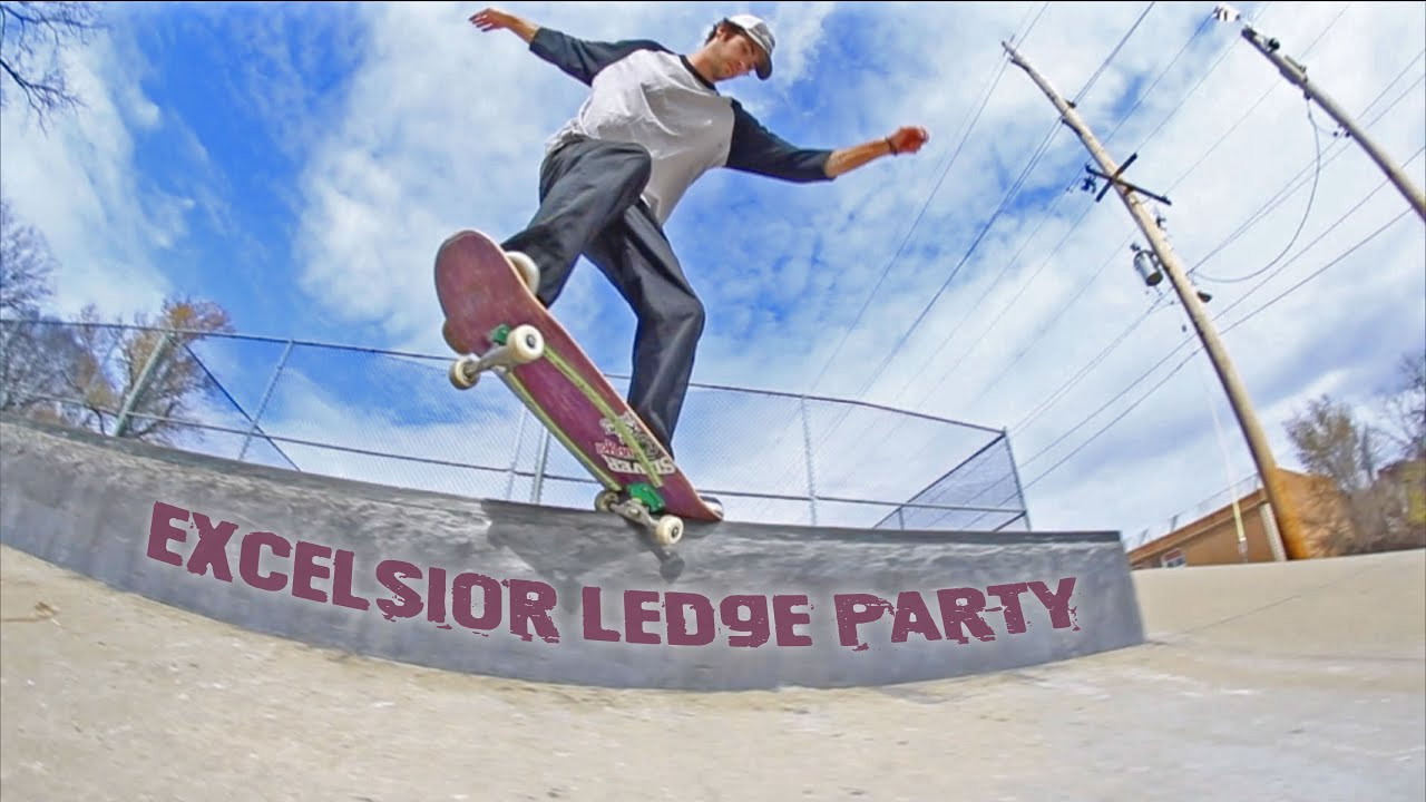 Excelsior Springs MO. Skatepark Session. 10/30/2022. Film/Edit: Chris Barber. Featuring: Shane Bonuchi, Noah Grass, Seth Corson, Jayden Danner, Breven Tyon Herman, Oh Be, Clinton Hughes & Eric Osborn.