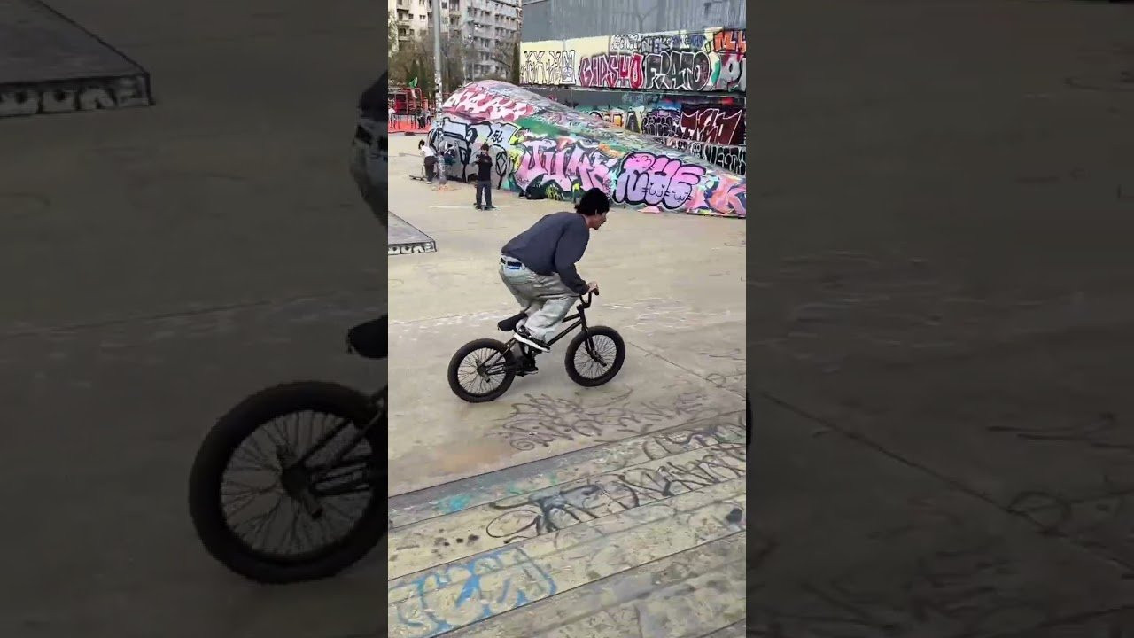 Jaume Sintess in Barcelona.<br />https://cultcrew.com<br />#bmx #cultcrew