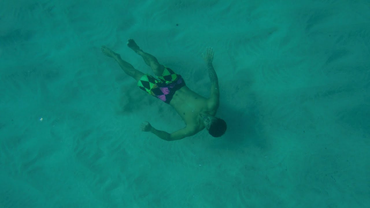 Dive in with Seth Moniz.<br /><br />Meet our latest Sunday Airlite, trusted by Seth Moniz. The first of its kind, our award-winning Airlite technology brings together three engineered fabrics to give you stability, flexibility and comfort where you need it most. Like all of our new boardshorts, these are made from recycled PET bottles. ♻️<br /><br />Shop the Diamond Daze collection here: https://bit.ly/3m0wvlo<br /><br />Subscribe to Billabong for more videos: https://www.youtube.com/user/billabong<br /><br />Visit www.billabong.com for the latest athlete news or follow us on social for up to the minute updates:<br /><br />Instagram | https://www.instagram.com/billabong/<br />Facebook | https://www.facebook.com/Billabong/<br />Threads | https://www.threads.net/@billabong/<br />TikTok | https://www.tiktok.com/@billabong/