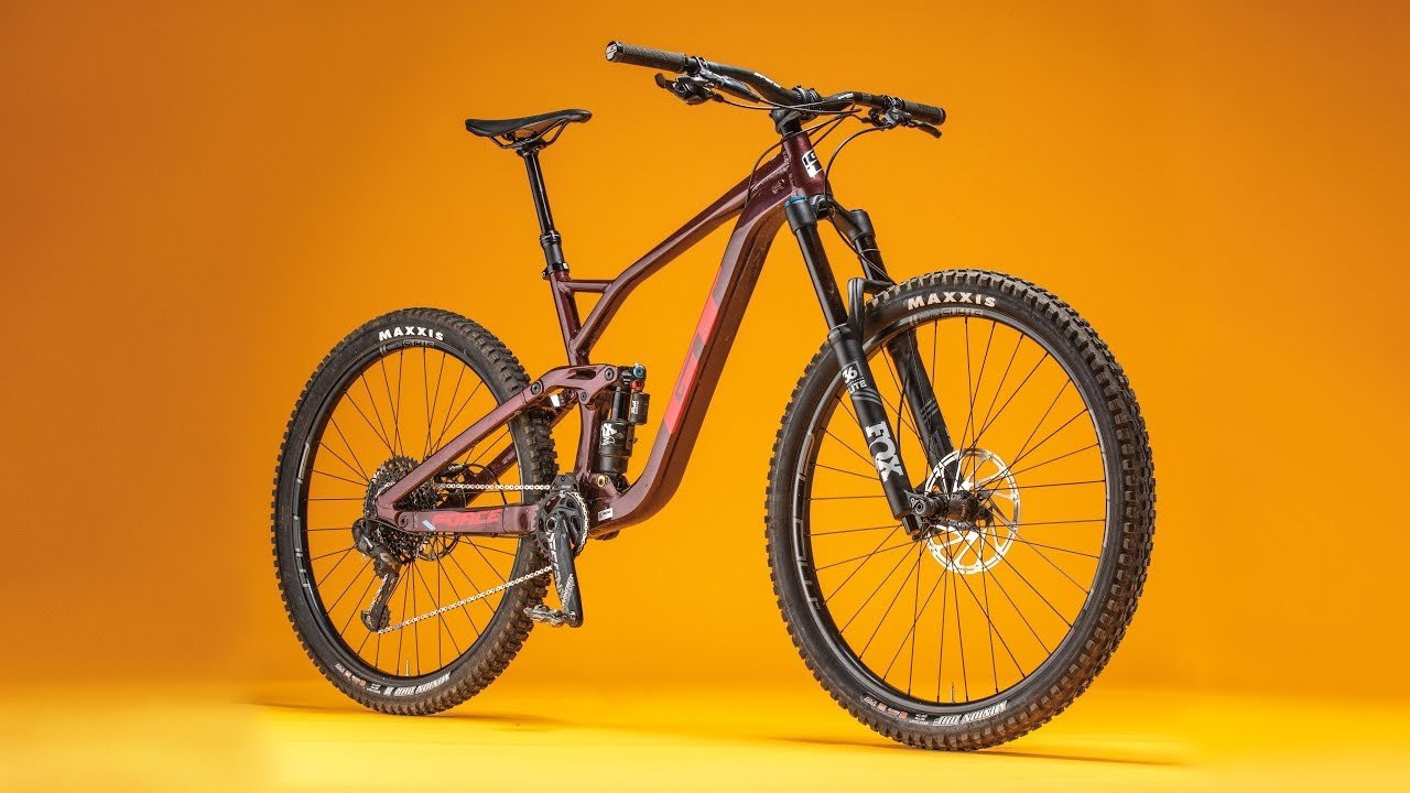 A straight-forward, if maybe unsophisticated approach to the long-travel 29er. Find the full review and much, much more at BikeMag.com.