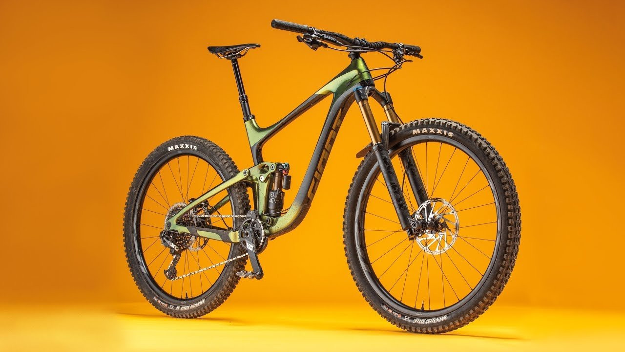 Giant’s new 29er takes a dignified, maybe even restrained, approach to the big-wheeled big bike. But that doesn’t mean it doesn’t like to party. Find the full review and much, much more at BikeMag.com.