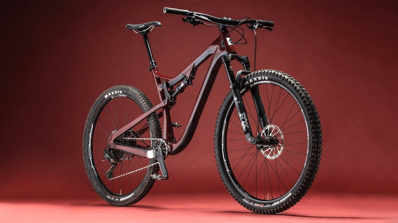 The Fezzari Signal Peak brings a lot of bells and whistles to the table for a damn good price, but does it deliver? Spoiler alert: It totally does.<br />Find the full review and much, much more at BikeMag.com