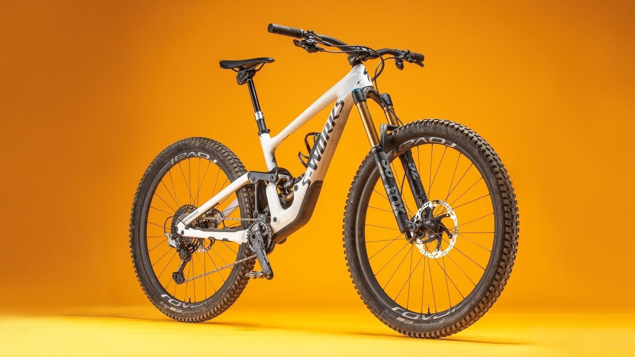 If you like bikes like this, you will like this bike. Incredibly capable, surprisingly manageable, and not so bad on the uphills. The new Specialized Enduro can do no wrong. Find the full review and much, much more at BikeMag.com.