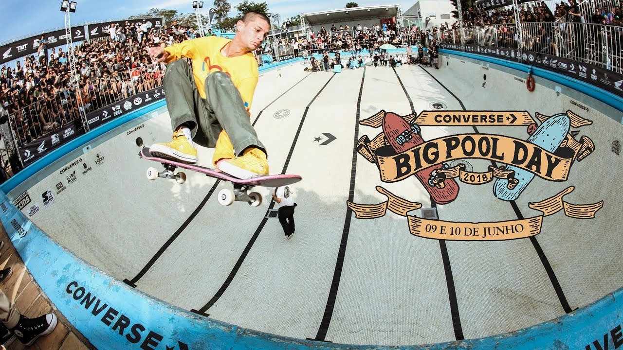No último final de semana rolou mais uma edição do Converse Big Pool Day. A piscina de Caçapava construída em 1968 recebeu skatistas do mundo todo que fritaram suas transições. Confira o vídeo completo!<br /><br />Filmado por Guilherme Guimarães e Bernardo Neubarth<br />Editado por Bruno Bretas<br />Imagens Adicionais Guilhermo Guillis<br /><br />Trilha sonora<br />Grinders<br />Grinders - Ataque Frontal (1987)<br /><br />Grinders<br />Ande de Skate Ou Morra - Ao Vivo!<br /><br />#Converse #ConverseCons