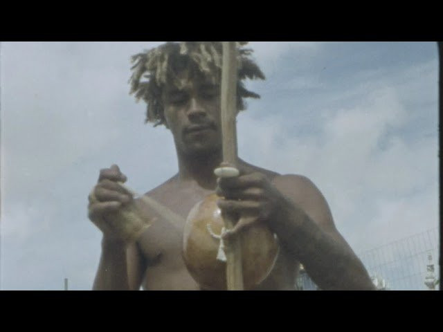 Felipe Oliveira se uniu a parte do time da Plural Skateboards para apresentar seu Colorway do novo Chuck Taylor All Star Pro. Já disponível nas melhores skateshops do Brasil. Saiba mais em converse.com.br/felipeoliveira<br /><br />Filmado e editado por<br />Guilherme Guimarães<br /><br />Trilha sonora original<br />Interlúdio<br />Kmugerē por Felipe Oliveira, Fernando Denti e Pivaratu<br /><br />Estrelando<br />Felipe Oliveira<br /><br />Skatistas Convidados<br />Alison Rosendo<br />Luis Moschioni<br />Ruan Robert<br /><br />Styling por<br />Julia Feil<br /><br />Fotografia Still<br />Allan Carvalho<br />Gabriel Nogueira<br /><br />Produzido por<br />Émelin Cerveira<br />Matheus Stuque <br />Dabba<br /><br />Agradecimentos Especiais<br />Jandira Costa, Sérgio Roballo, Lee Berman, Matheus Stuque, Guilherme Guimarães, Leonardo Gomes, Valdeilson Silva, Plural Skate, Adelmo Jr., ZSU Family, Worldxit, Julia Feil, Ilan Fiszbejn, Rodrigo Vinhas, Gabriel Nogueira, Allan Carvalho, Ruan Robert, Lucas Swatch, Alison Rosendo, Luis Moschioni, Rodolfo Gabriel, Pivaratu, Fernando Denti, Erick Aiperi, Contra Mestre Paulo, Mestre Boca Rica e toda família Converse Cons.<br /><br />Filmado em Salvador, Bahia<br /><br />#Converse #ConverseCons