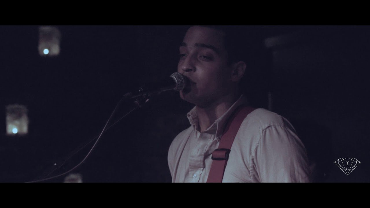 CHILDHOOD PERFORM ‘MAN IN BLACK’ COVER LIVE FOR DIAMONDxJOHNNYCASH LAUNCH<br />At the end of February, south London five-piece band took to the stage of Old Street Records for a one-off performance that captured the raw energy of a music legend and unveiled a unique rendition of Johnny Cash’s “Man in Black”. Singer and guitarist, Ben Romans-Hopcraft, explained that the band chose the song due to its parallels with Childhood’s own lyrics. “I’ve been a fan of Johnny Cash for years,” he mused. “I think I really responded to the sentiment in his lyrics. They were always really kind of outsider lyrics, and they spoke for people that usually didn’t really have that much of a voice, culturally, and I just remember that being something that was quite shocking to me, because I always associated the style with something that wouldn’t necessarily do that.”<br />The DiamondxJohnnyCash limited edition collection is available now on www.diamondsupplyco.com