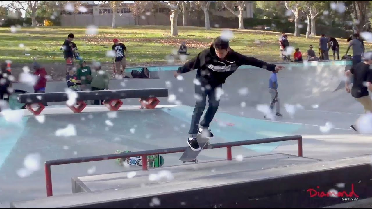 Diamond Supply Co is all about giving back to the kids, this year we teamed up with the local toy drive to give out toys and gear at Diamond skatepark in Los Angeles. Through some miracle it even snowed when David Reyes , Jonny Hernandez and Rene Serrano took to the skatepark to shred.