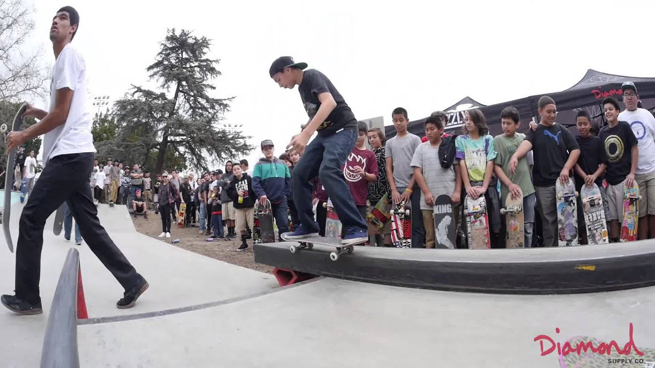 Diamond Life Skate Picnic February 7th 2015. see how we celebrate the weekends skating, eating and getting FREE stuff....Filmed and Edited By Dan Abadi<br />follow Diamond Supply Co. @diamondsupplyco<br />follow Dan @danabadi