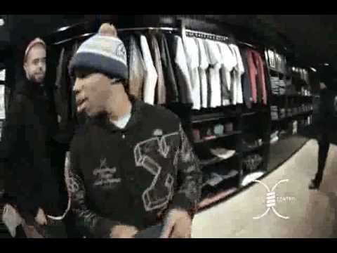 Curren$y vists the Diamond Supply NY Pop Up Shop.<br /> Jets over Everything!