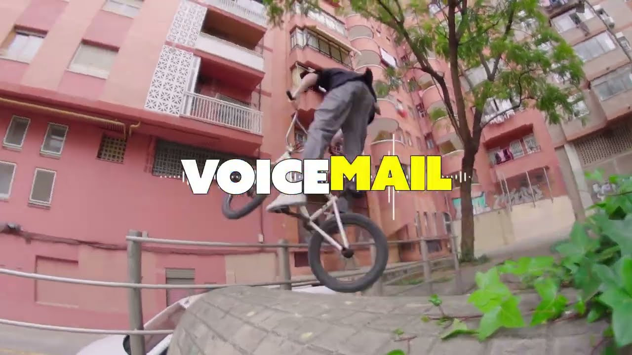 SHOP NOW - https://kingdom-eu.store/products/eclat-metra-stem<br /><br />Using a traditional and solid classic topload design, we gave the Metra Stem a taller 30mm rise and a super wide faceplate with larger head bolts to allow the bars to be really clamped down and prevent them from ever slipping. The Metra Stem also utilizes the STC (Shark Tooth Clamping) system, which allows the knurling on the bar to bite into the stem even harder and keep them in place, even after the burliest of drops or big gaps. This really is one stem you can trust. Available in Oversize (OS) 25.4mm clamping to fit our Strangler, Chocolate, Dive and other 25.4mm bars.<br /><br />https://eclatbmx.com/products/stems-and-headsets/metra-stem/<br /><br />FOLLOW US - https://www.instagram.com/eclatbmxbrand<br /><br />https://eclatbmx.com/