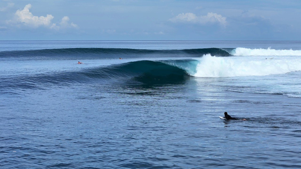 We escaped Bali for a couple of weeks, and took an excursion to a remote and beautiful part of Indonesia. The trip was organised by The Indo Surf Crew, and if you're interested in scoring this wave (and many more), then check out their website to make a booking: https://www.indosurfcrew.com/<br /><br />If you like the content, please subscribe to the channel here: http://bit.ly/2NPrV5H<br /><br />IF YOU WANT TO CREATE SURF VIDEOS LIKE THIS CHECK OUT THE GEAR WE USE FROM AMAZON: <br /><br />Our camera: https://amzn.to/3XHjiMe <br />Our drone: https://amzn.to/3HauKJg <br />Our main lens: https://amzn.to/3Jo9qCU <br />Our other lens: https://amzn.to/3Ji9XWW <br />Our main tripod: https://amzn.to/3Y6yUZG <br />Our second tripod: https://amzn.to/3Hh9EsJ <br />Our second tripod head: https://amzn.to/3WPpsbQ <br />Our camera bag: https://amzn.to/3HdvTzH <br />The laptop we edit on: https://amzn.to/3Hdwb9L <br />Our external hard drive: https://amzn.to/3Y2lJc0 <br /><br />_____________________________<br /><br />Social media accounts:<br />Instagram: https://www.instagram.com/global.zoo.co/?hl=en<br />Facebook: https://www.facebook.com/Global.Zoo.Co<br /><br />_____________________________<br /><br />DISCLAIMER <br />Some of the links above are affiliate links, where I earn a small commission if you click on the link and purchase an item. You are not obligated to do so, but it does help fund these videos in hopes of bringing value to you! <br /><br />#Surfing #Indonesia #Indo #GlobalZoo